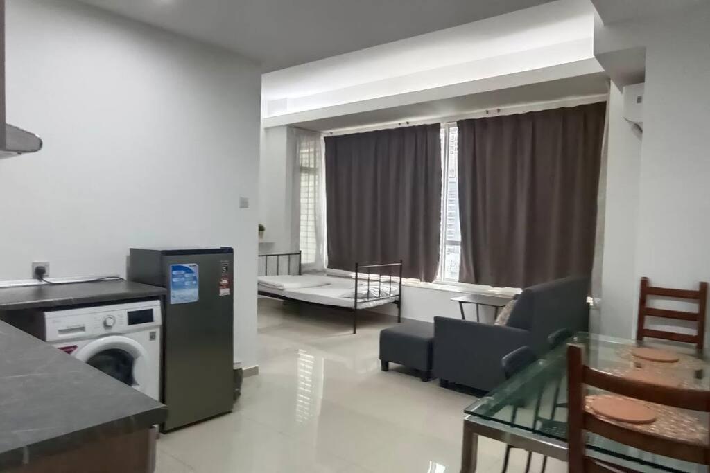 Klcc Newly Renovated Apartment 쿠알라룸푸르 외부 사진